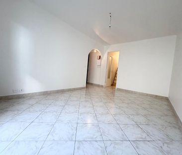 Location Appartement 3 pièces 54m² NICE 06000 - Photo 4