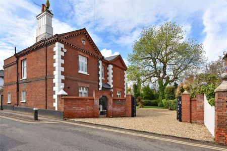 Situated in the heart of picturesque Bray Village, an elegant period house with gated off- street parking and a lovely private garden. - Photo 2