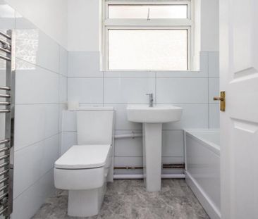 2 bedroom ground floor flat to rent - Photo 6