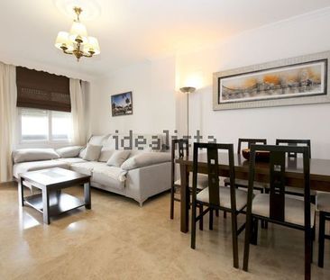 Alquiler de piso en Avenida Reina Sofía - Photo 1