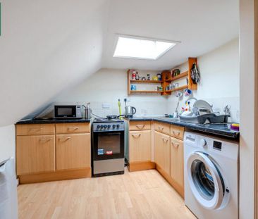 1 bedroom flat to rent - Photo 2