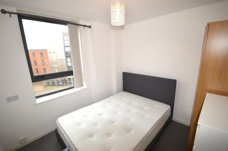 2 bedroom flat to rent - Photo 5