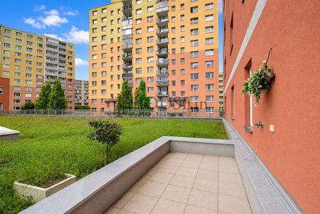 Pronájem bytu 3+kk 70 m² - Фото 4