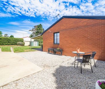 56 Vanzetti Crescent, Kambah ACT 2902 - House For Rent | Domain - Photo 2