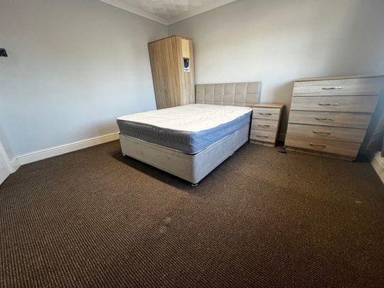 1 bedroom Property to rent - Photo 1