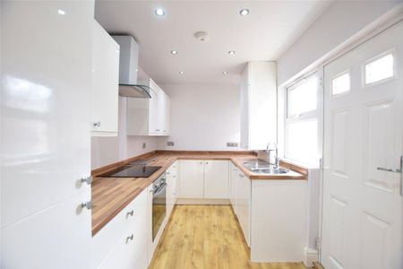 2 bedroom apartment to rent - Photo 4