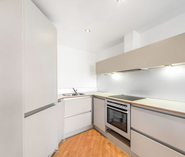 2 bedroom apartment to rent - Photo 3