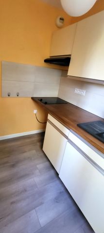 Location Appartement 1 pièce 34m² MARSEILLE 8ème - Photo 2