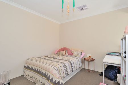 AFFORDABLE HIDDEN GEM - Photo 2