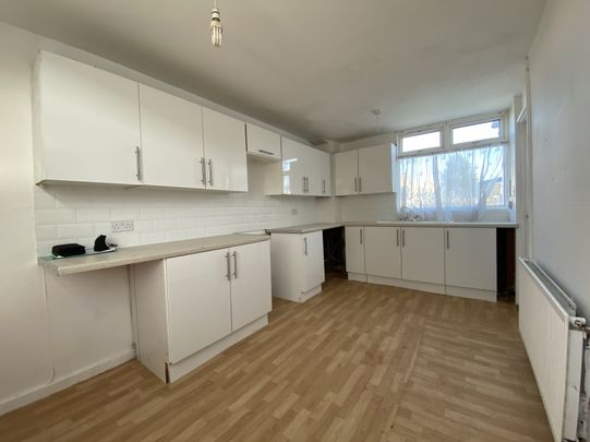 Ashworthy Close, HuLL - Photo 1