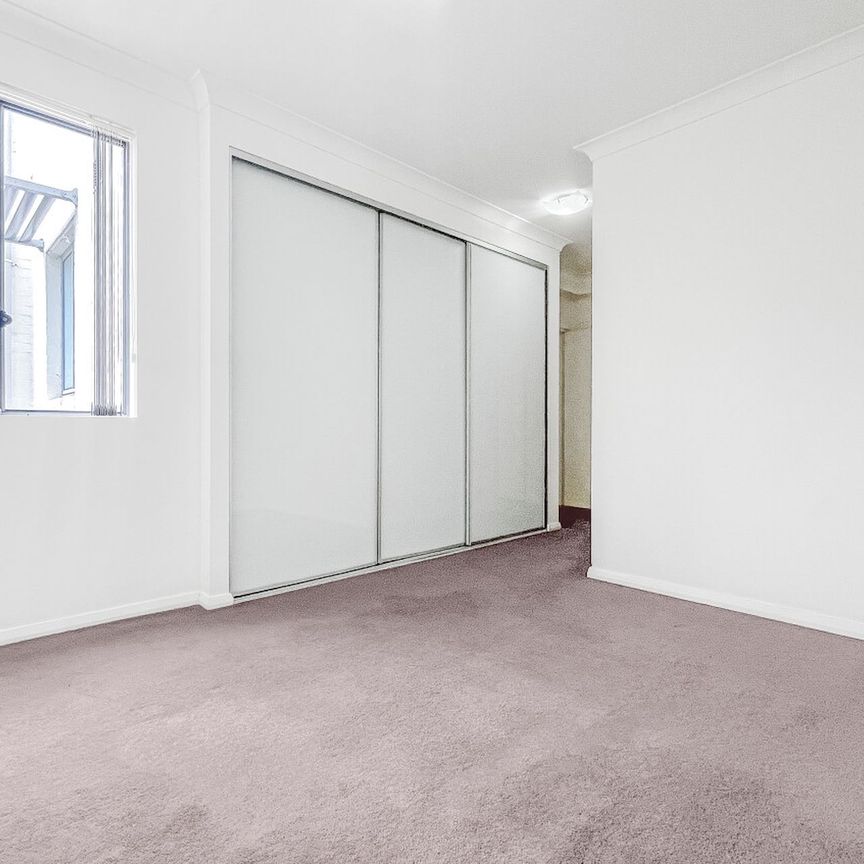 18/1-11 Lydbrook Street, Westmead. - Photo 1