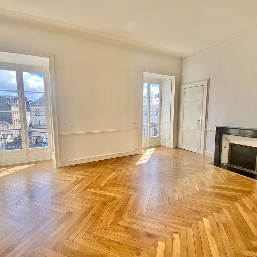 A Louer - Nantes Place Sanitat - Appartement Bourgeois 4 Pièces De 108.18 M² - Photo 1