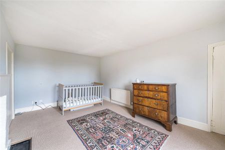 4 bedroom semi-detached house to rent - Photo 4