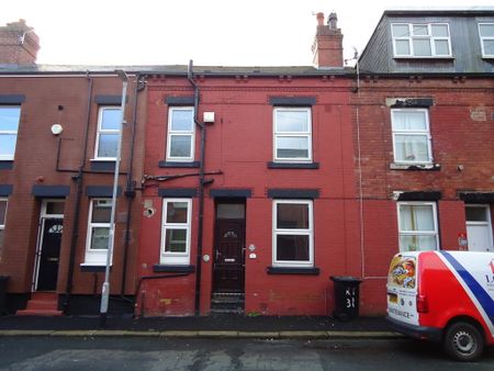 Recreation Terrace, Holbeck, LS11 0AW - Photo 2