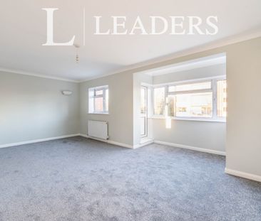 2 bedroom apartment to rent Tennyson Road, Worthing, BN11 - Photo 3