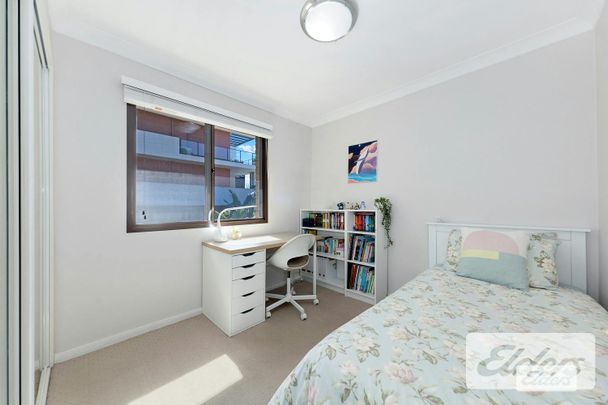 Double Brick Townhouse In Prime Location - Photo 1