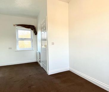 2 bedroom semi-detached house to rent - Photo 2