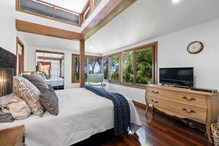 Stunning Architect Designed Home In Breathtaking Hinterland Location - Photo 4