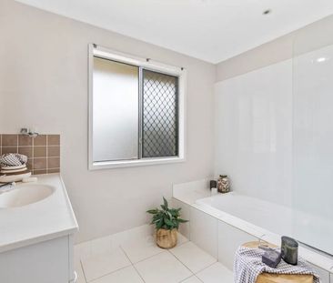 14 Peatey St, Norman Gardens, Qld 4701 - Photo 1