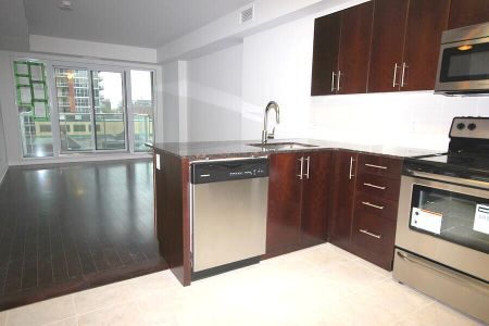 242 Rideau Street Unit 403 - Photo 3