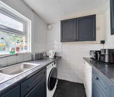 5 bedroom terraced house to rent - Photo 4