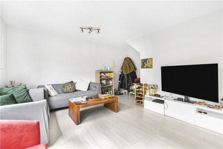 Westbridge Road, London, SW11 3TL - Photo 3