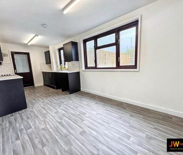 3 bedroom house to rent - Photo 3