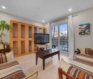 For Lease - 1343 Highgate Road, Parkway Park - Queensway Terrace S ... - Photo 1