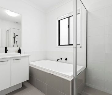 STUNNING FAMILY HOME - Photo 6