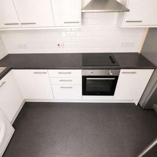 Pinewood Mews, Oaks Road, Stanwell, TW19 - Photo 1