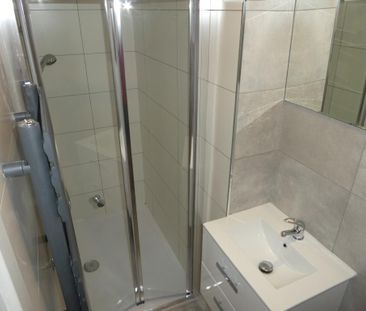 4 bedroom terraced house to rent - Photo 2