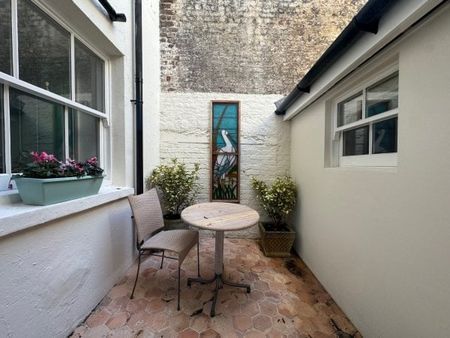 Upper Rock Gardens, Brighton, BN2 1QE 2 bedroom flat to rent - Photo 5