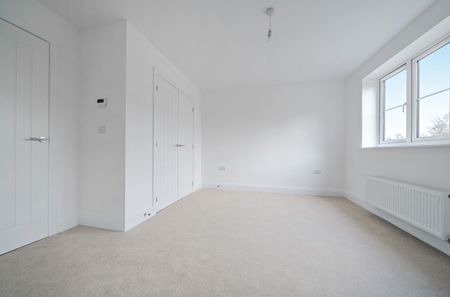 3 bedroom semi-detached house to rent - Photo 4