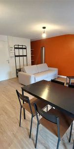 Location appartement 1 pièce - 27m² à Saint jean d angely (17400) - Photo 3