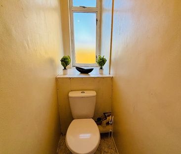 Room in a Shared Flat, Couples Allowed, W9 - Photo 6
