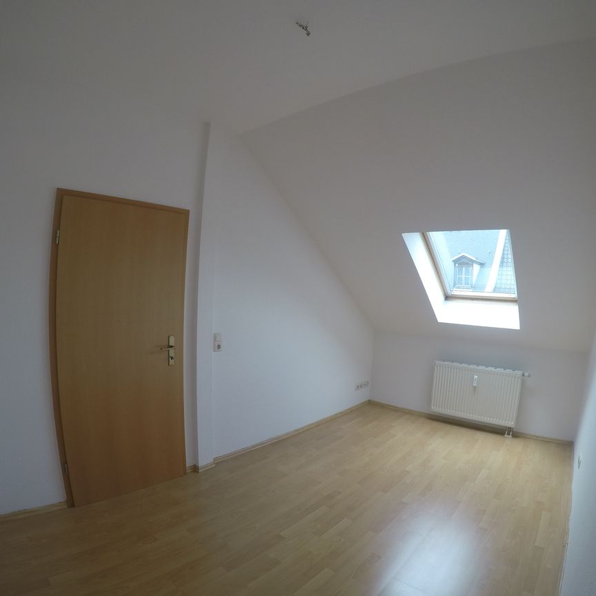 schöne 2-Raum Dachgeschosswohnung in Geras Zentrum - Photo 1