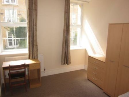 Student Properties to Let - Photo 3