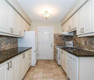 For Lease - 23 Bluesky Crescent, Richmond Hill, Ontario - Photo 3