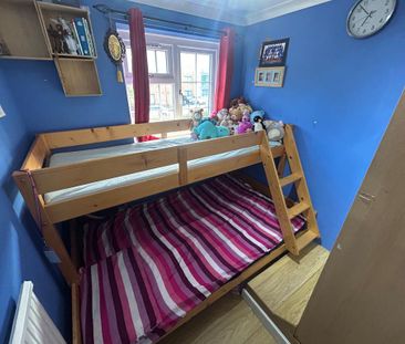 3 bedroom semi-detached house to rent - Photo 3