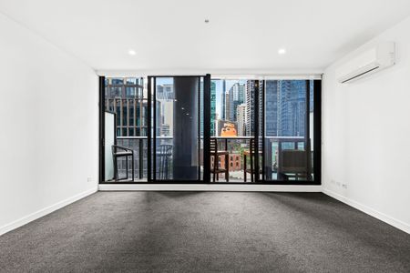 Modern 1-Bedroom Apartment with City Views in Southbank - Photo 4