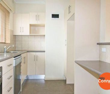 Cosy Unit in vibrant Woodville. - Photo 3