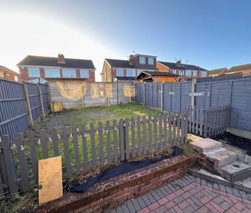 2 bedroom House To Let - Photo 1