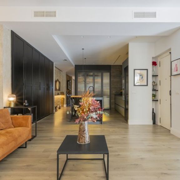 3 room luxury Flat for rent in Valencia - Photo 1