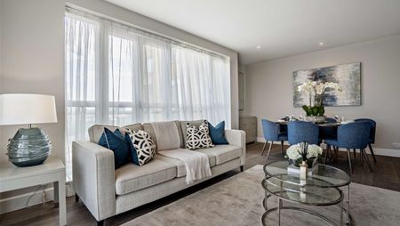 2 Bed Flat, Circus, E14 - Photo 2