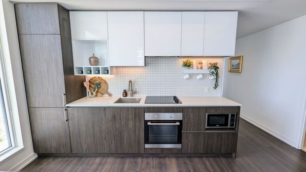 For Lease - 5 Buttermill Avenue Unit# 5202, Vaughan, Ontario - Photo 1