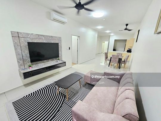 Gravit8, Klang, Kota Bayuemas, Klang - Photo 1