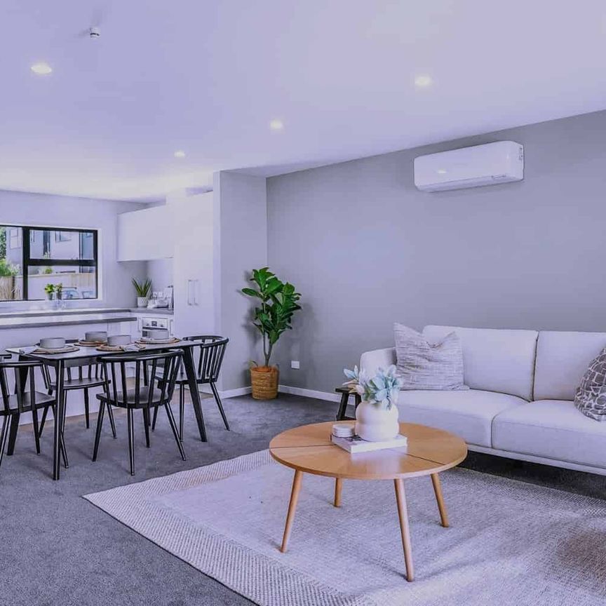 You won't want to scroll past this one! - Photo 1