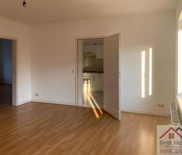 Feldstadt * 2 Zimmer mit EBK sowie Tageslicht-Duschbad, Hofnutzung,... - Foto 3