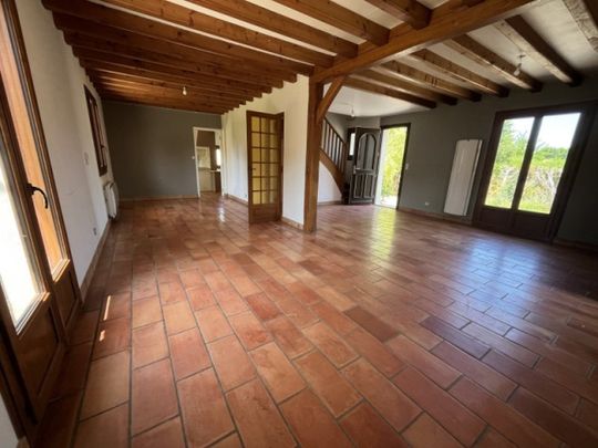 Libre le ..20/12/2025 Mt Loyer :909,25 Mt des charges :20 - Photo 1