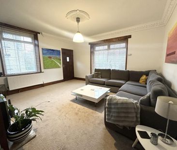 4 bedroom end of terrace house to rent - Photo 3